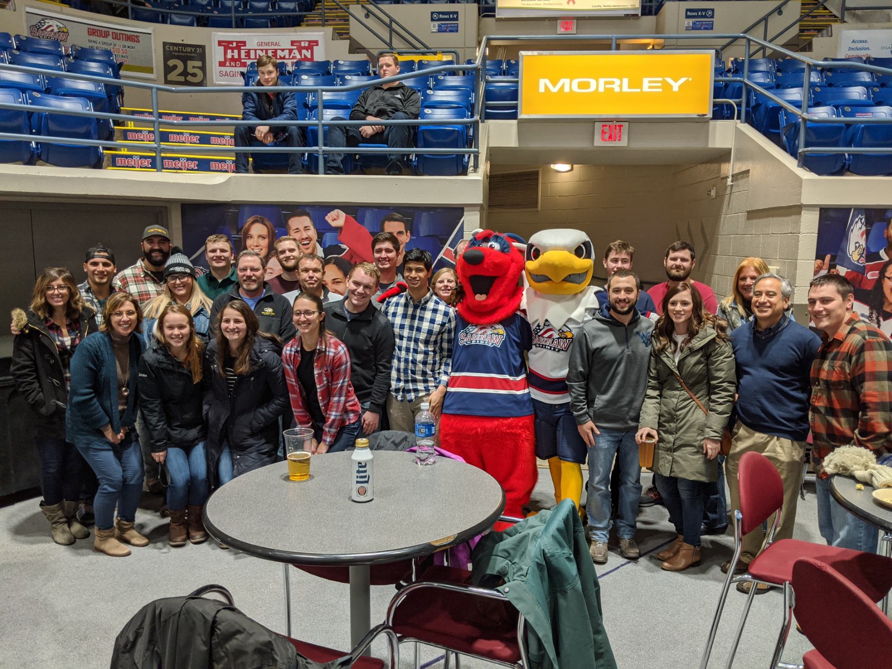 Group-Photo-at-Spirit-Event